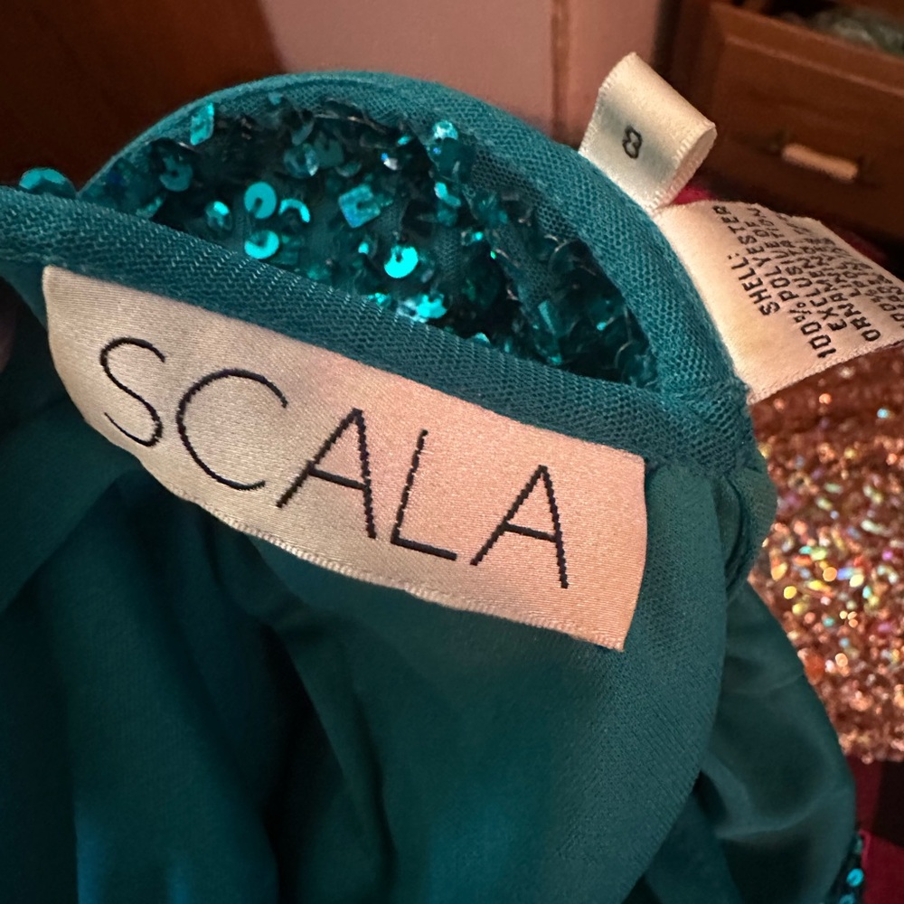 Scalia Emerald Green Sequin Gown sz 8 - Picture 14 of 14